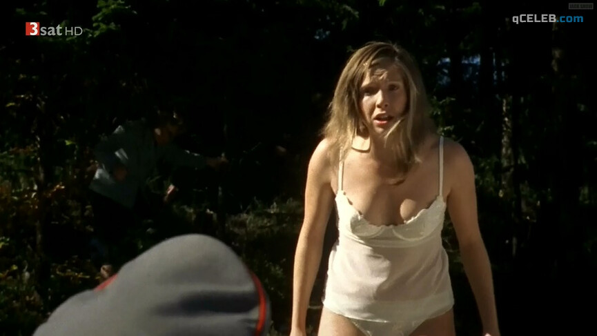 8. Martina Poel nude – Vier Frauen und ein Todesfall s01e10 (2005)