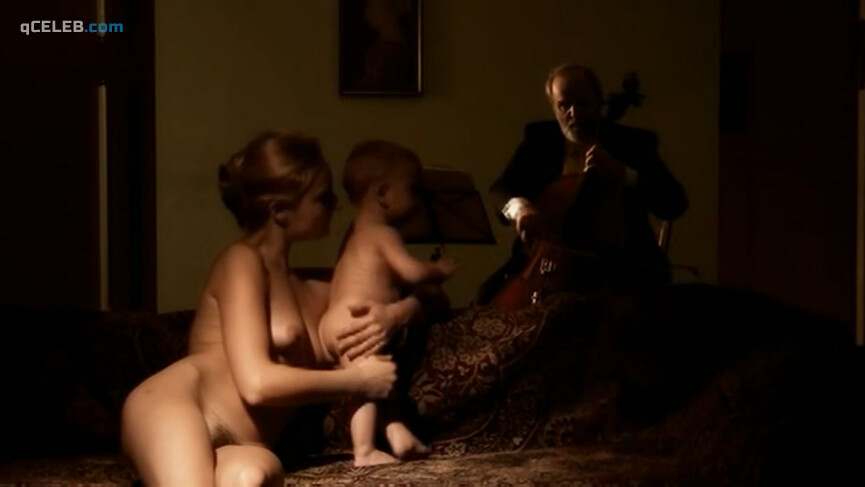 6. Joanna Litwin nude – Glass Lips (2007)