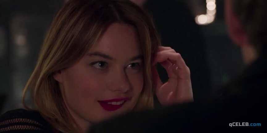 2. Camille Rowe sexy – Rock'n Roll (2017)