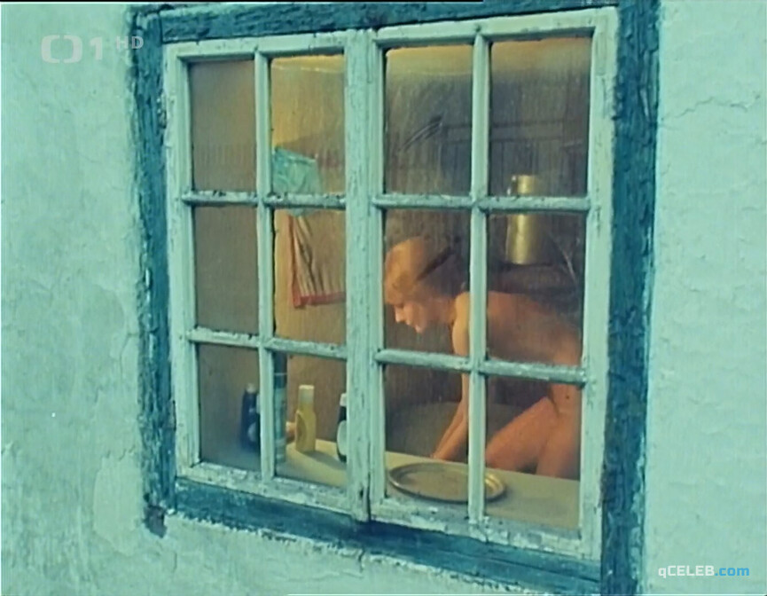 3. Alice Chrtkova nude – Druhý dech s01e13 (1988)