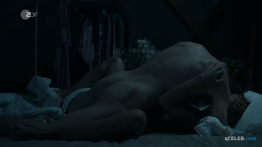 12. Amanda da Gloria nude – Winterherz: Tod in einer kalten Nacht (2018)