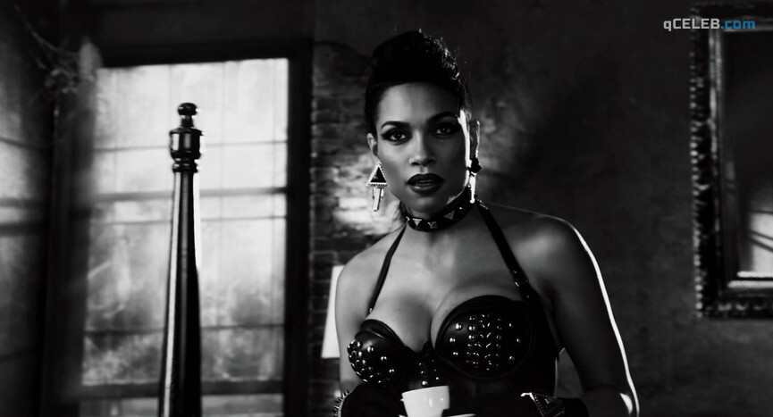 2. Rosario Dawson sexy – Sin City: A Dame to Kill For (2014)