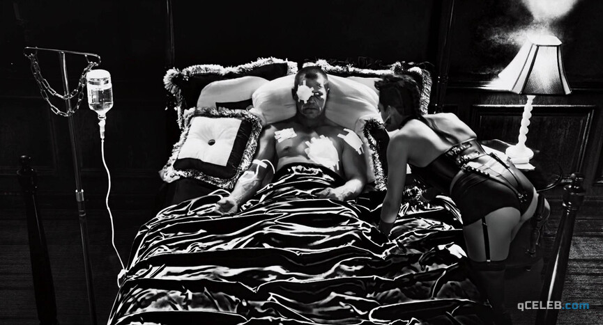 3. Rosario Dawson sexy – Sin City: A Dame to Kill For (2014)