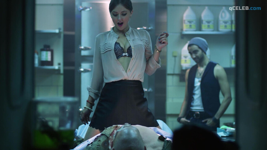 2. Katharine Isabelle sexy – See No Evil 2 (2014)