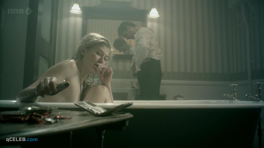 1. Rosamund Pike sexy – Women in Love (2011)
