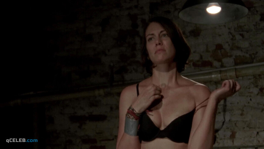 1. Lauren Cohan sexy – The Walking Dead s03e07 (2012)