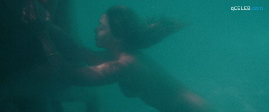 2. Vanessa Hudgens nude, Ashley Benson nude – Spring Breakers (2013)