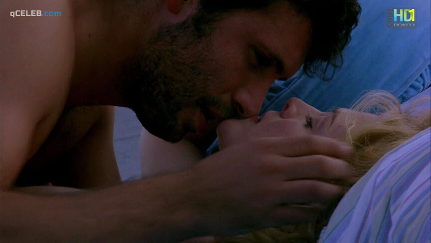 2. Heather Graham nude – Broken (2006)