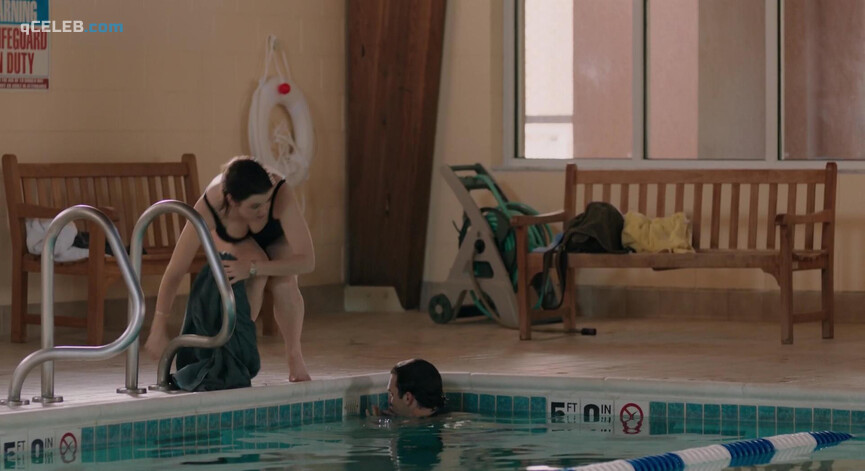 3. Melanie Lynskey sexy – Goodbye to All That (2014)