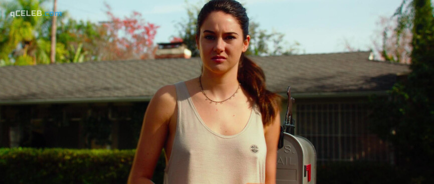 3. Shailene Woodley nude – White Bird in a Blizzard (2014)