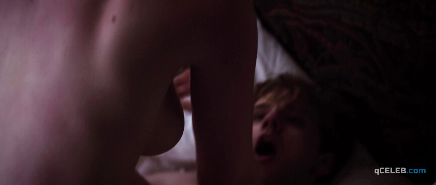 3. Elizabeth Henstridge sexy – The Thompsons (2012)