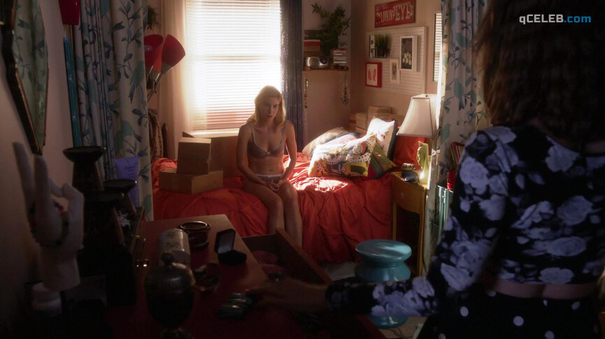 3. Laura Ramsey sexy – Hindsight s01e01-02 (2015)