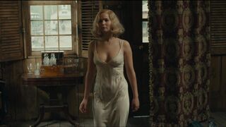 Jennifer Lawrence sexy – Serena (2014)