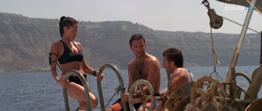 1. Angelina Jolie sexy – Lara Croft: Tomb Raider - The Cradle of Life (2003)