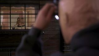 Rhona Mitra nude – Hollow Man (2000)