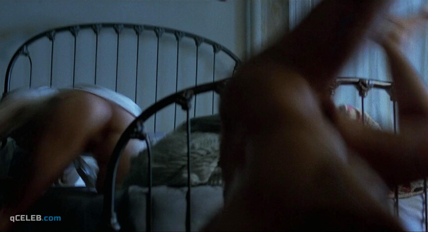 2. Jamie Lee Curtis nude – Blue Steel (1989)