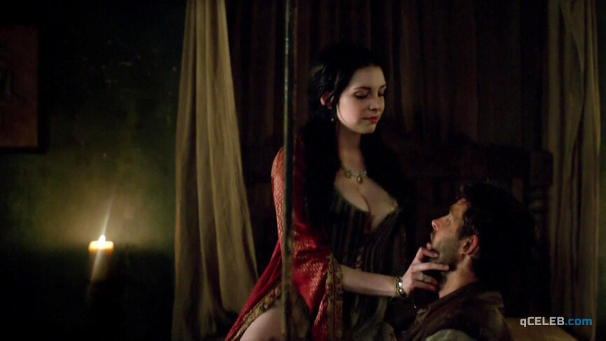 2. Lise Slabber nude – Black Sails s02e07 (2015)