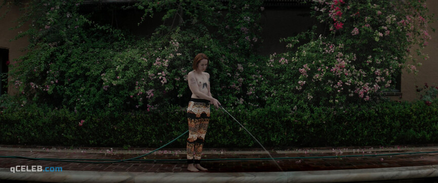 2. Jena Malone nude – The Neon Demon (2016)