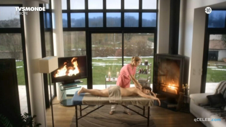 1. Sophie Le Tellier nude – Des soucis et des hommes s01e01-07 (2012)