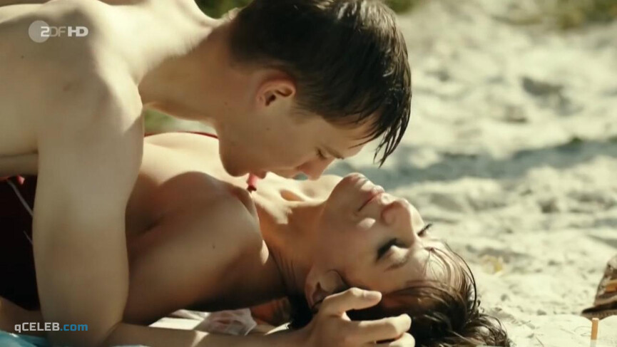 3. Julia Koschitz nude – A Minute’s Silence (2016)