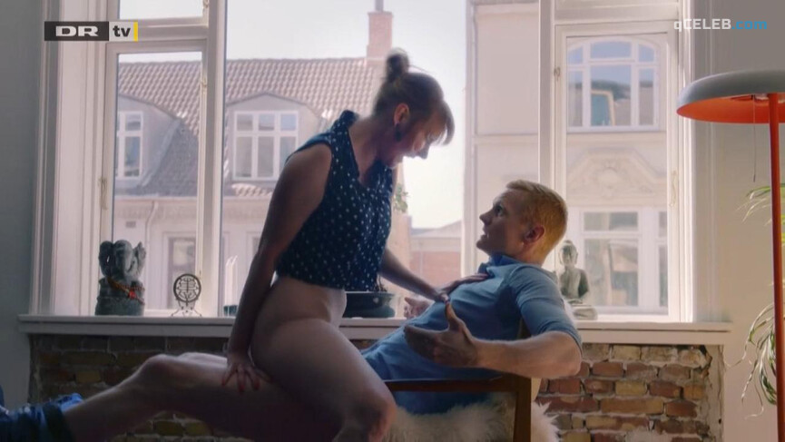 3. Louise Mieritz nude, Ditte Hansen nude – Ditte & Louise s02 (2016)
