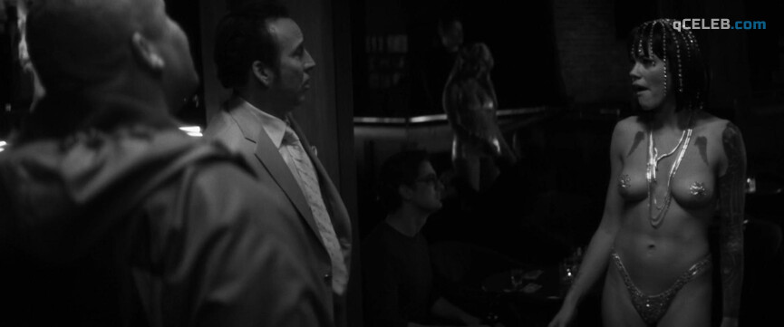 1. Chelsea Mee nude – Dog Eat Dog (2016)