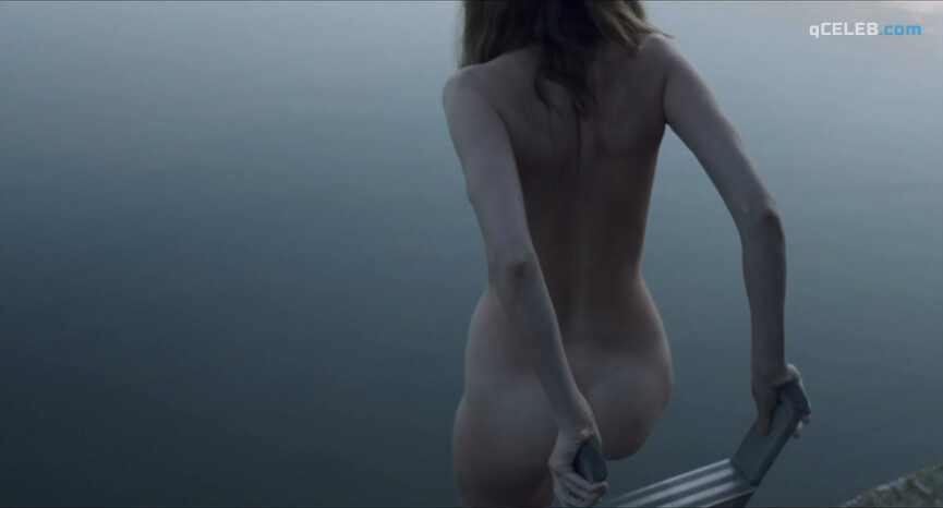 7. Malin Crepin nude – Lulu (2014)