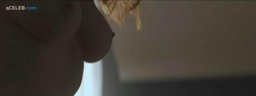 4. Marie Ruane nude – Foxes (2012)