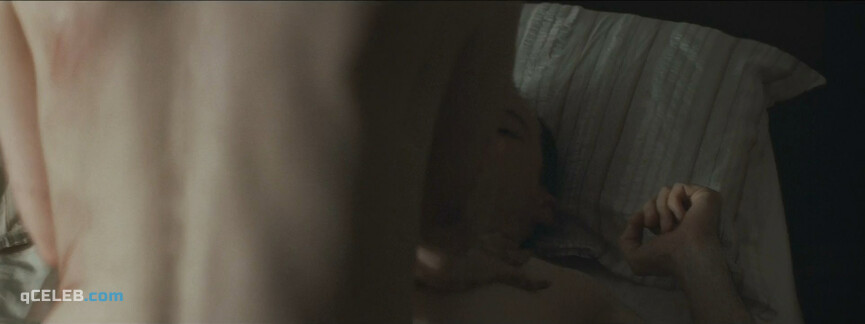 6. Marie Ruane nude – Foxes (2012)