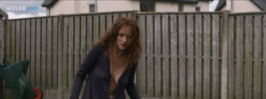 8. Marie Ruane nude – Foxes (2012)