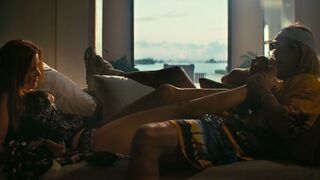 Isla Fisher – The Beach Bum (2019)