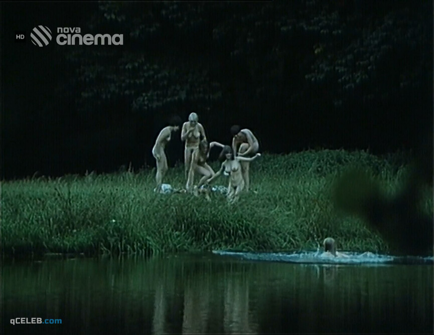 3. Dana Dinkova nude – Tábor padlých žien (1997)