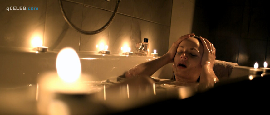 1. Nora Huetz sexy – Mephisto-Effekt (2013)