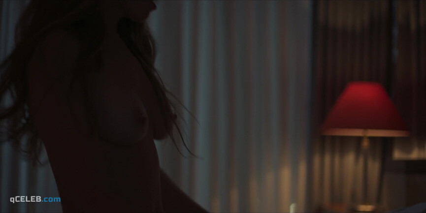 11. Camila Sodi nude – Luis Miguel: The Series s01e12 (2017)