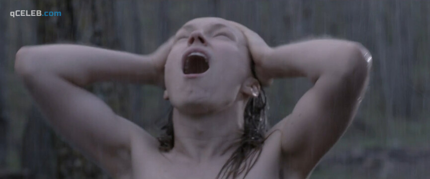 2. Elena Bouryka nude – Della pioggia, noi (2013)