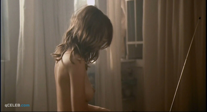 5. Stefanie Stappenbeck nude – Barefoot (2005)