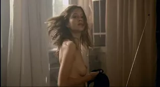 Stefanie Stappenbeck nude – Barefoot (2005)