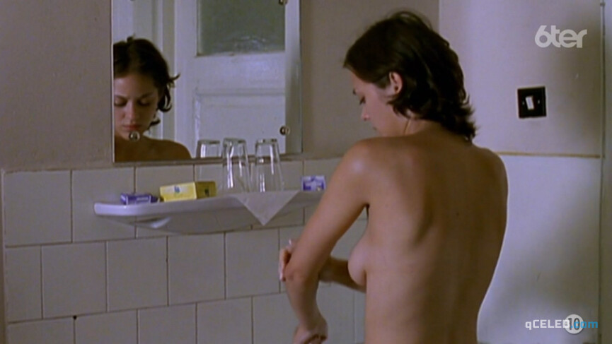1. Marion Cotillard nude – A Woman in Danger (2001)