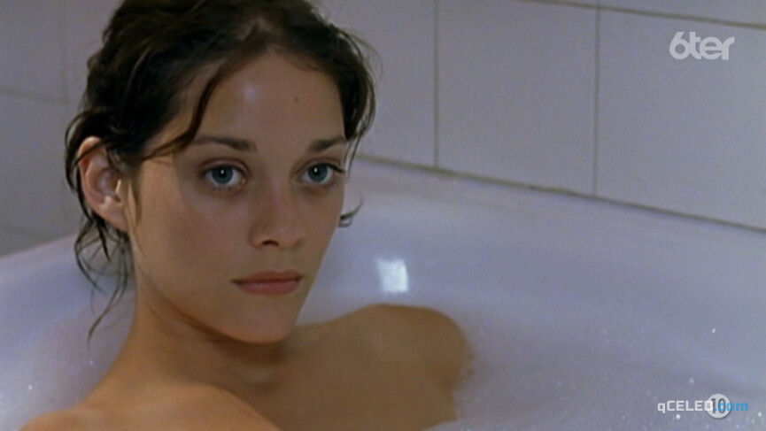 2. Marion Cotillard nude – A Woman in Danger (2001)