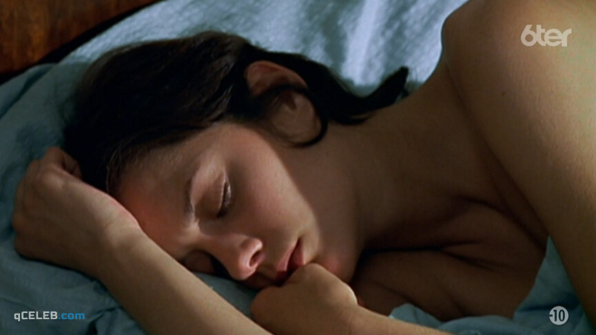 6. Marion Cotillard nude – A Woman in Danger (2001)