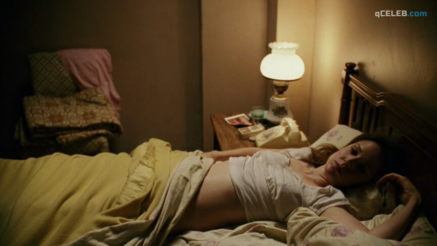 4. Mary-Louise Parker nude – Angels in America s01e05 (2003)
