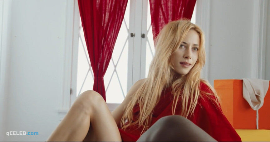 3. Gillian Zinser sexy – End of Babes (2016)