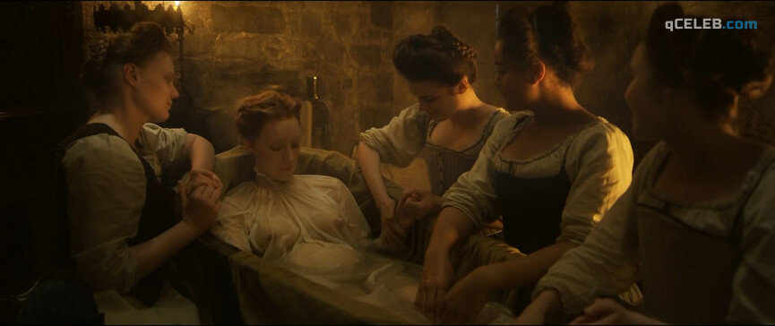 1. Saoirse Ronan nude – Mary Queen of Scots (2018)