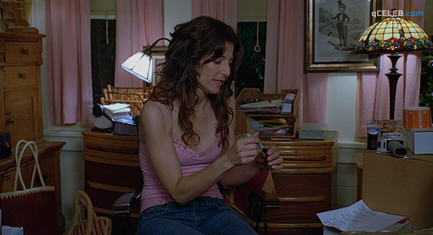 2. Catherine Keener sexy – The 40 Year Old Virgin (2005)