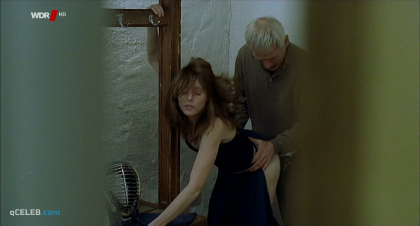 3. Lavinia Wilson nude – Gun-shy (2003)