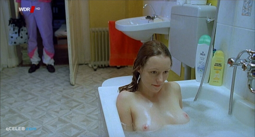 5. Lavinia Wilson nude – Gun-shy (2003)