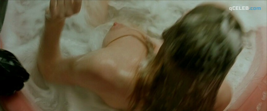 1. Benedicte Loyen nude – Bullit & Riper (2003)