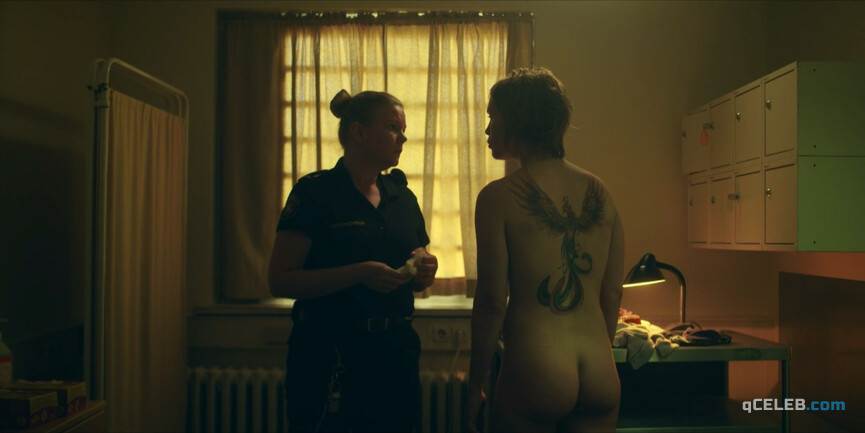 1. Nina Dogg Filippusdottir nude – Prisoners s01e02 (2017)