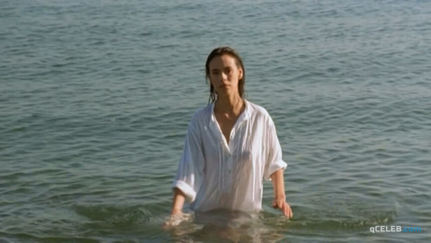 2. Mathilda May nude – Sweetheart (1992)