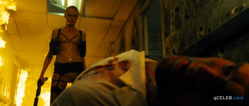3. Kate Nauta nude – Transporter 2 (2005)